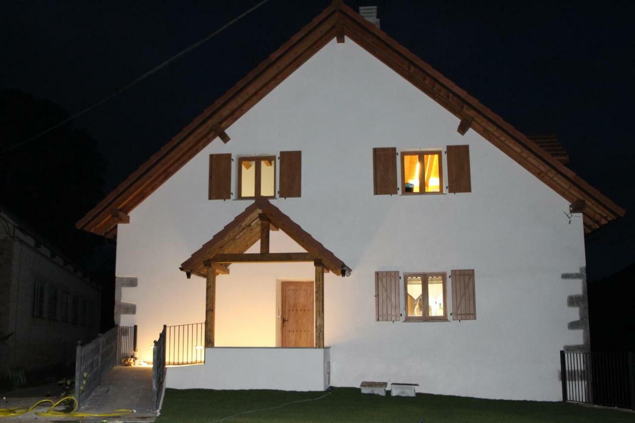 Apartamentos Zabalarena Basoa Orbaitzeta Zewnętrze zdjęcie